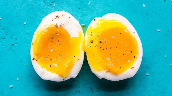 ¿Los huevos elevan los niveles de colesterol?